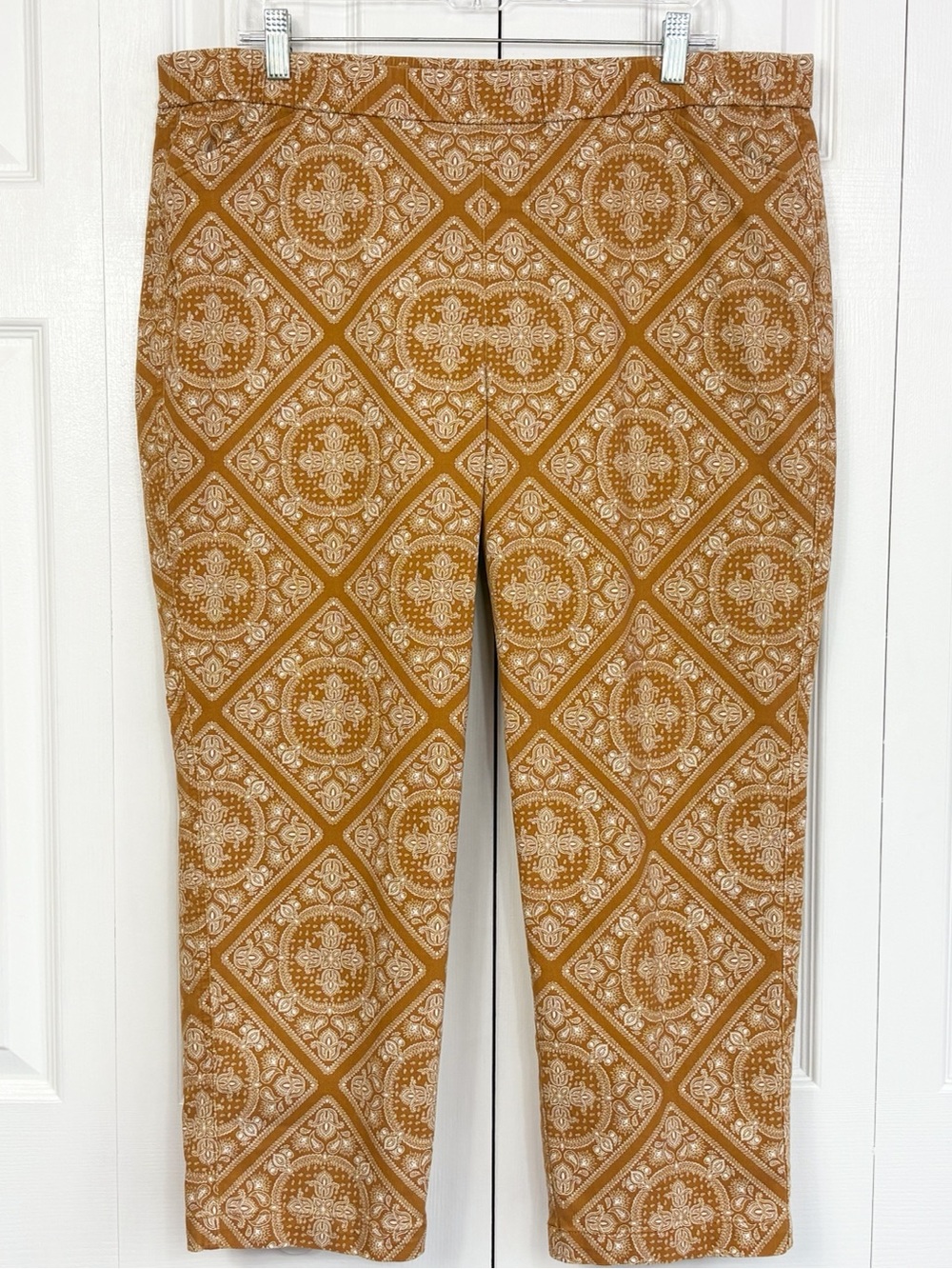 Lands' End Golden Brown Print Mid-Rise Stretch Pull-On Capri Crop Pants 16